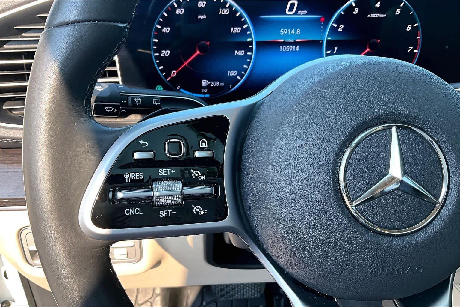 Used 2020 Mercedes-Benz GLS 450 4MATIC image 24