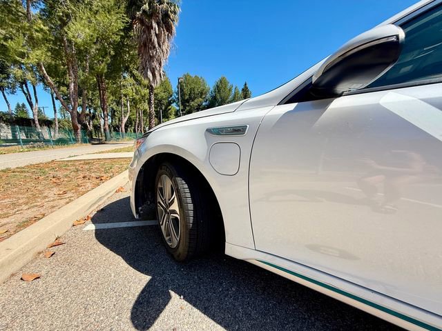 Used 2018 Kia Optima EX image 18