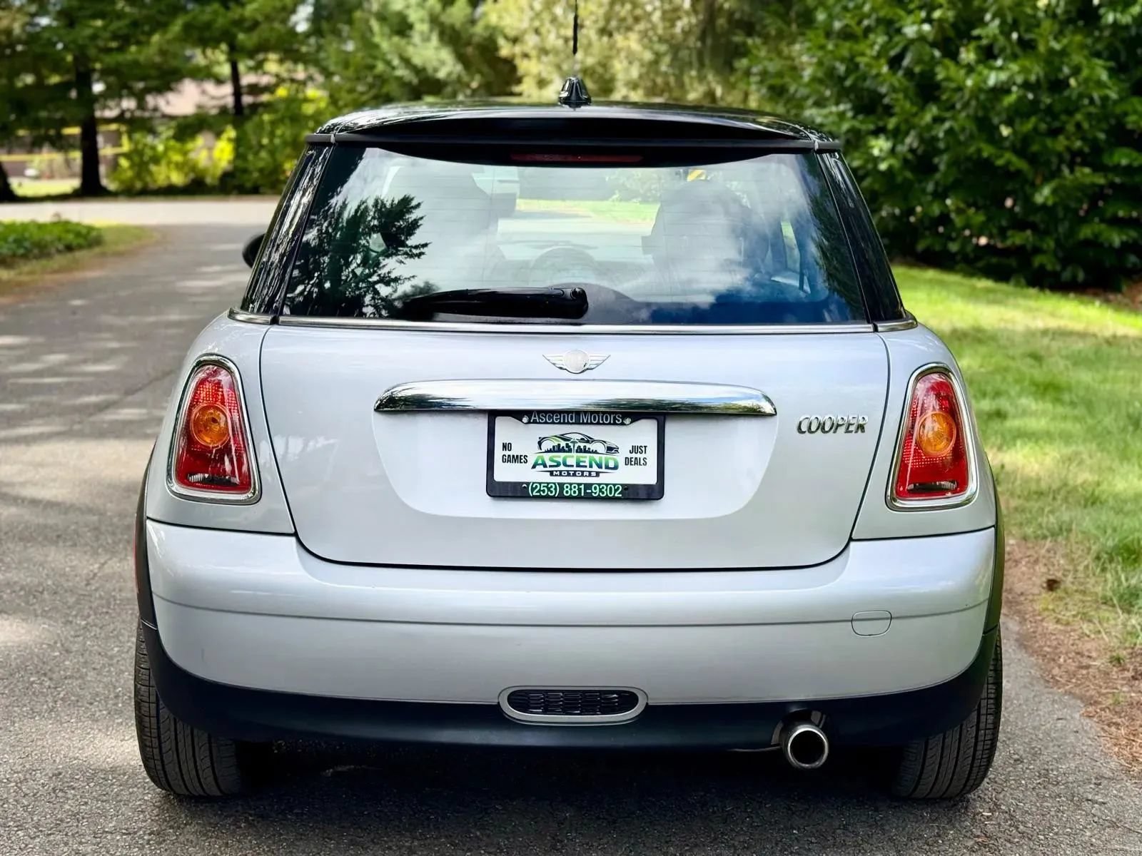 Used 2007 MINI Cooper Hardtop FWD image 4