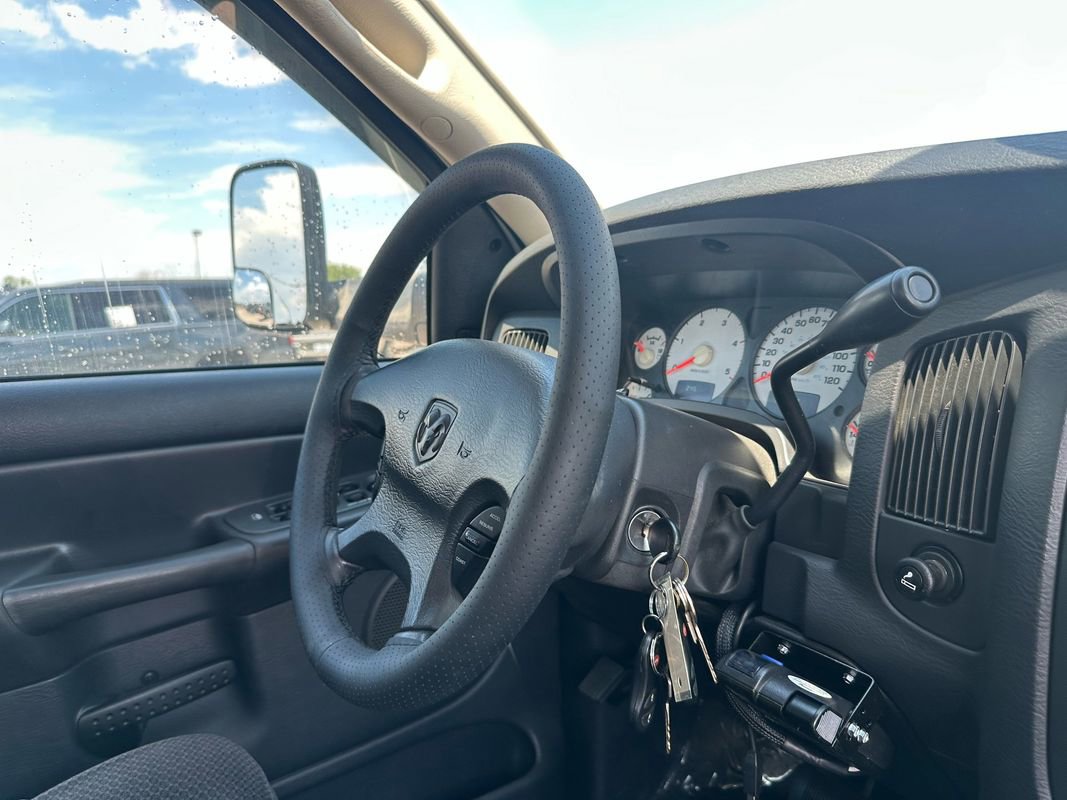 Used 2003 Dodge Ram 2500 Truck SLT image 18
