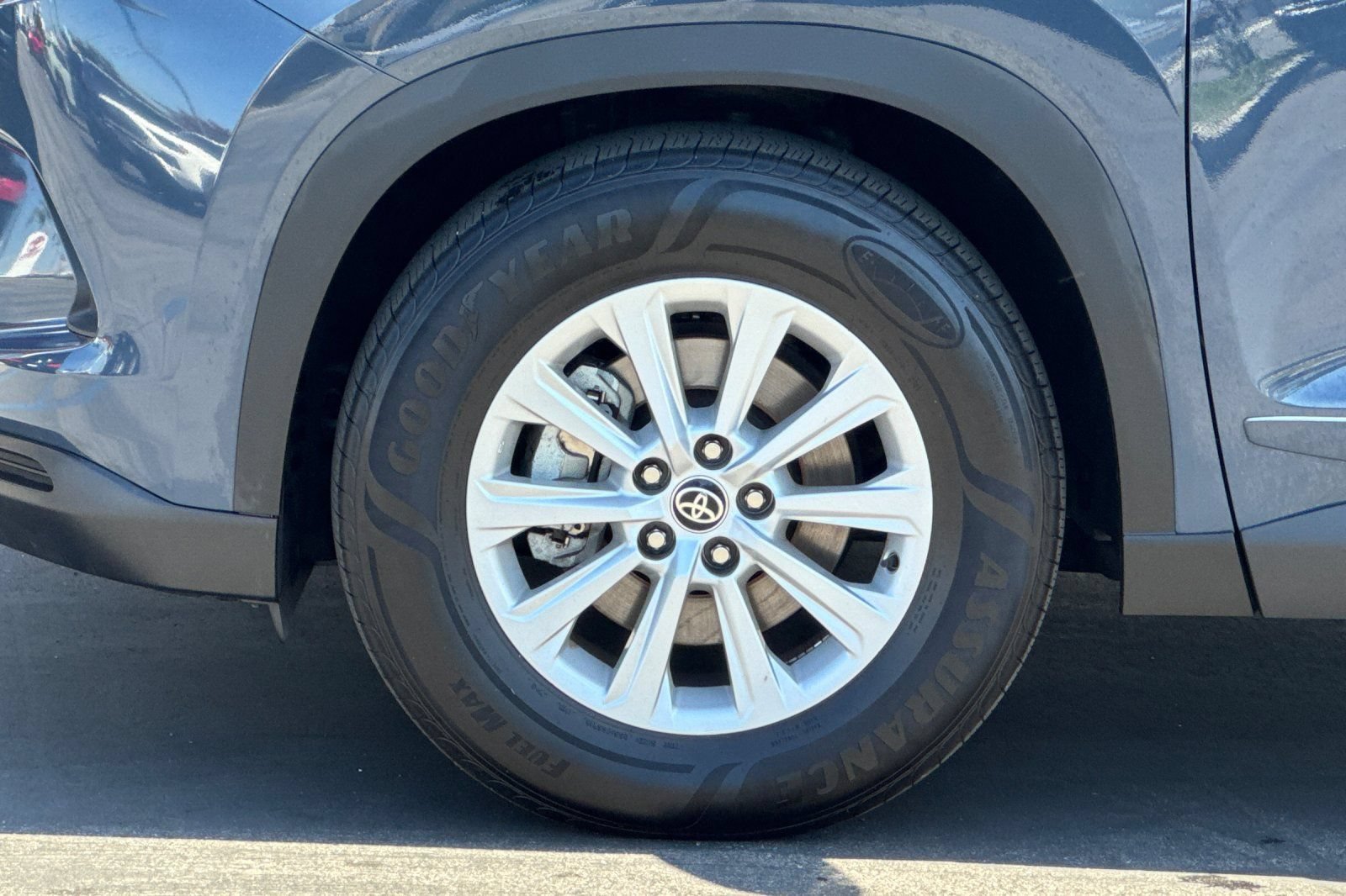 Certified 2025 Toyota Grand Highlander FWD image 36
