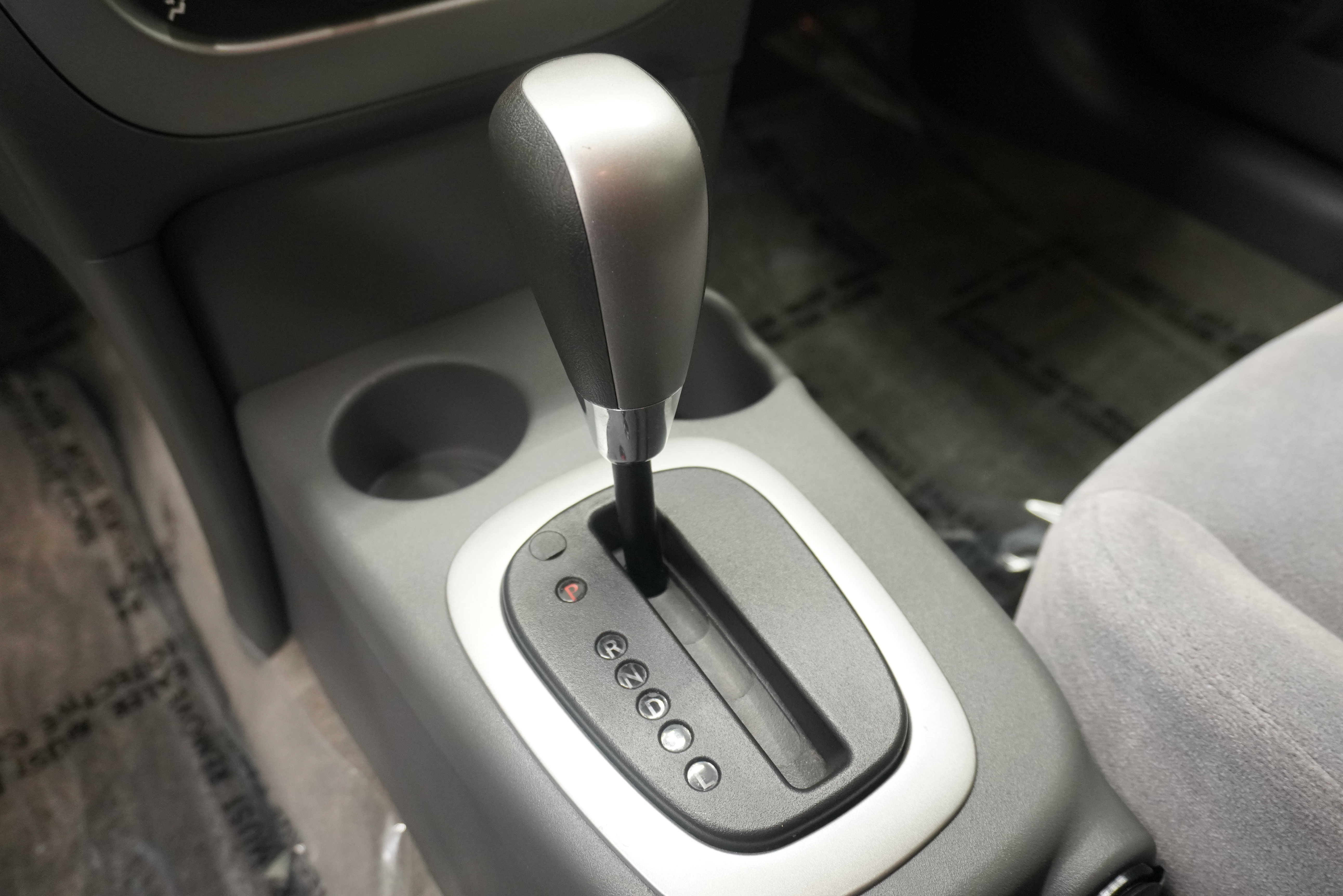 Used 2005 Saturn ION Level 3 w/ Travel Pkg FWD image 18
