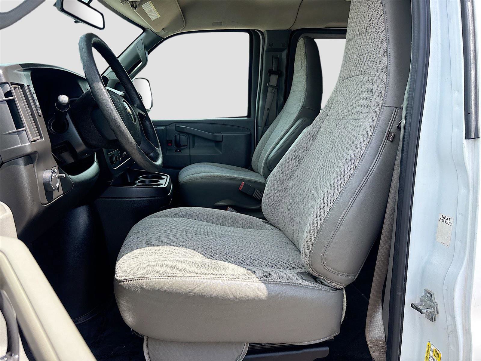 Used 2018 Chevrolet Express 3500 LT w/ LT Preferred Equipment Group image 19