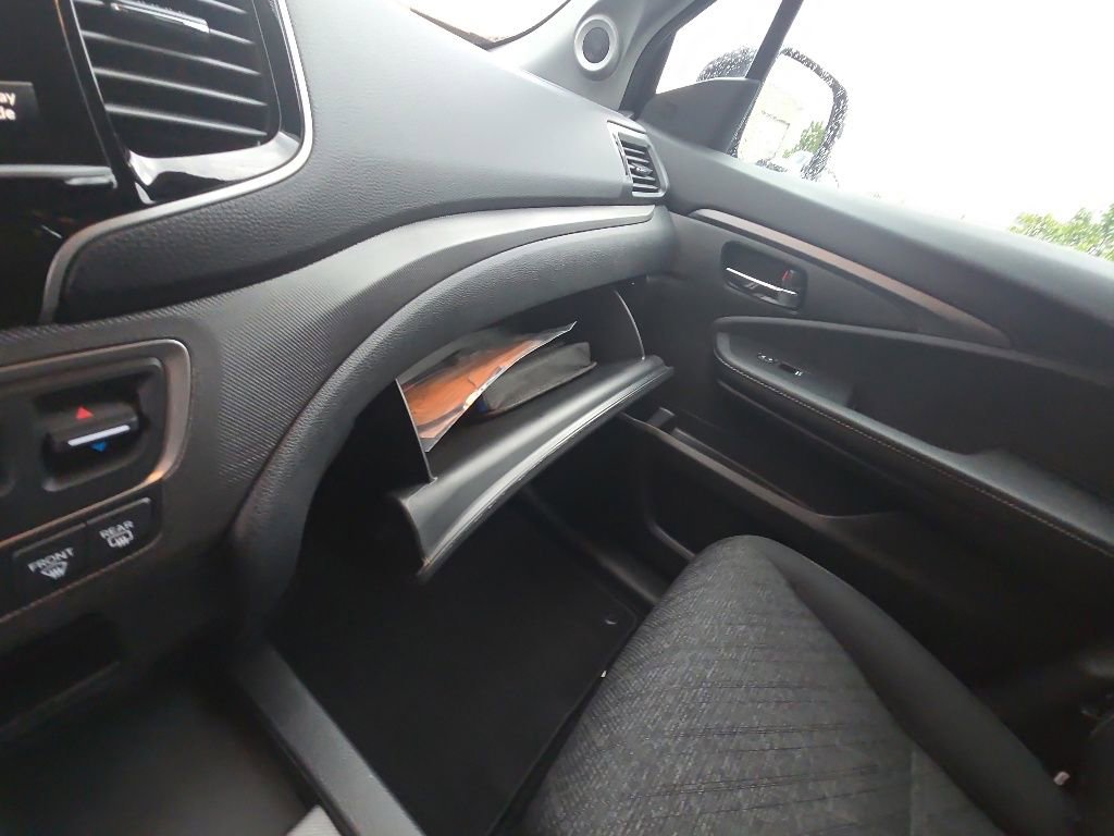 Certified 2024 Honda Ridgeline Sport image 22