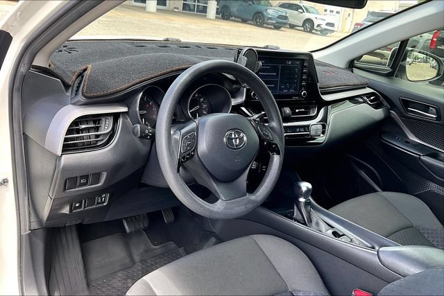 Used 2021 Toyota C-HR LE FWD image 14