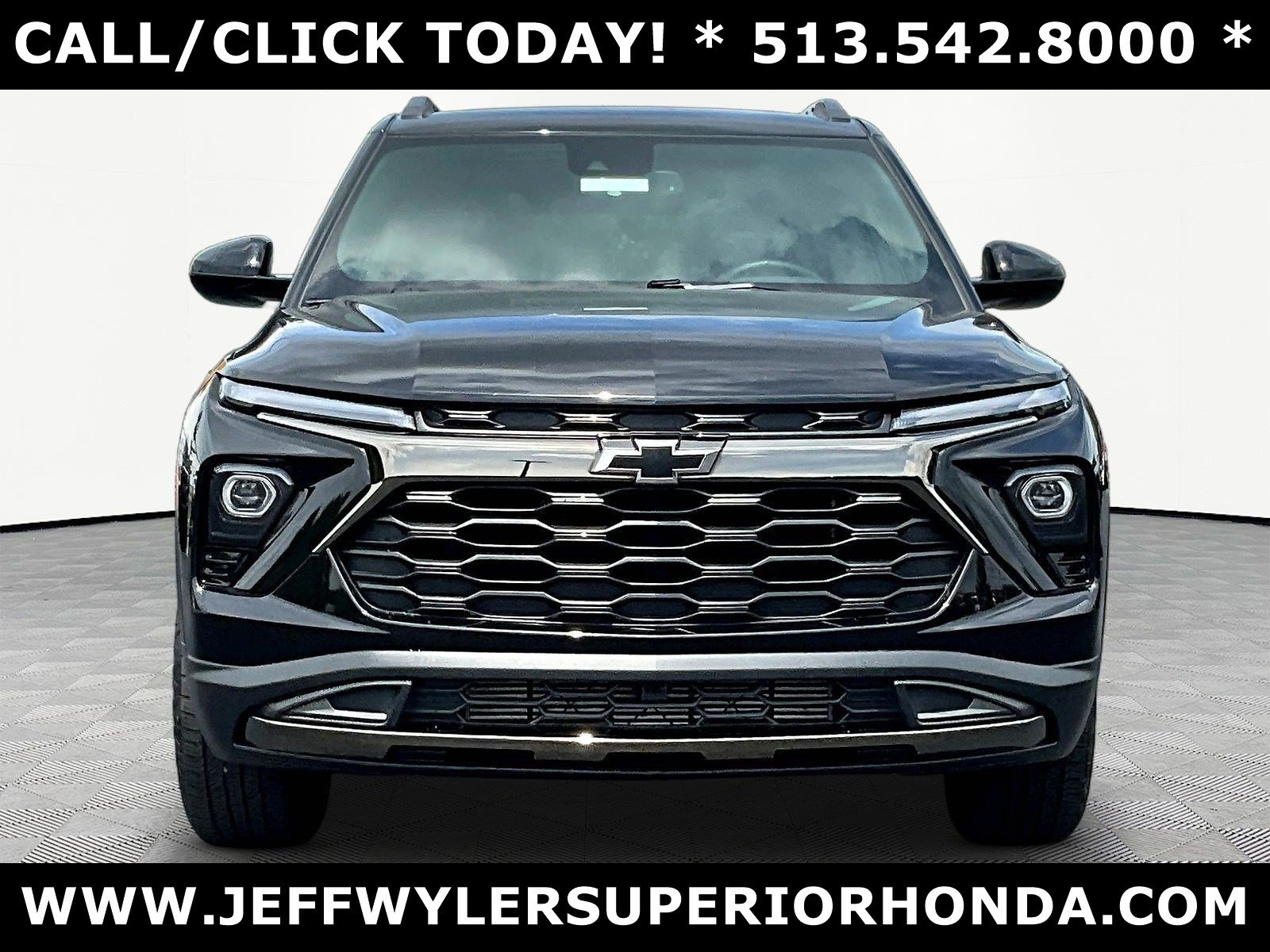Used 2025 Chevrolet TrailBlazer ACTIV w/ Convenience Package AWD/4WD image 2