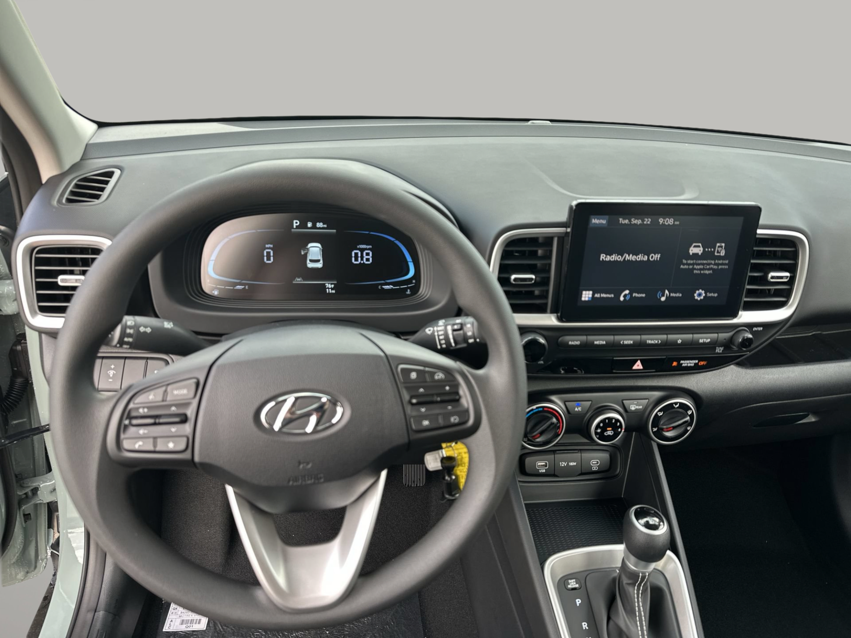 New 2026 Hyundai Venue SE FWD image 25