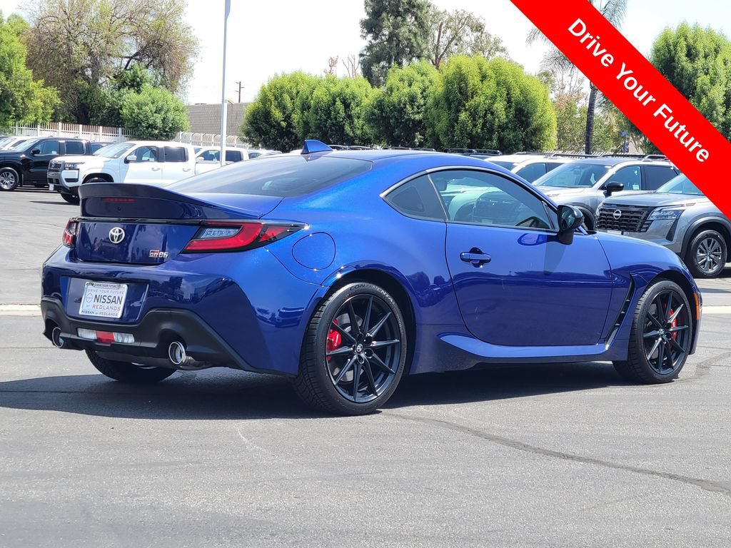 Used 2025 Toyota GR86 Premium w/ Performance Package RWD image 4