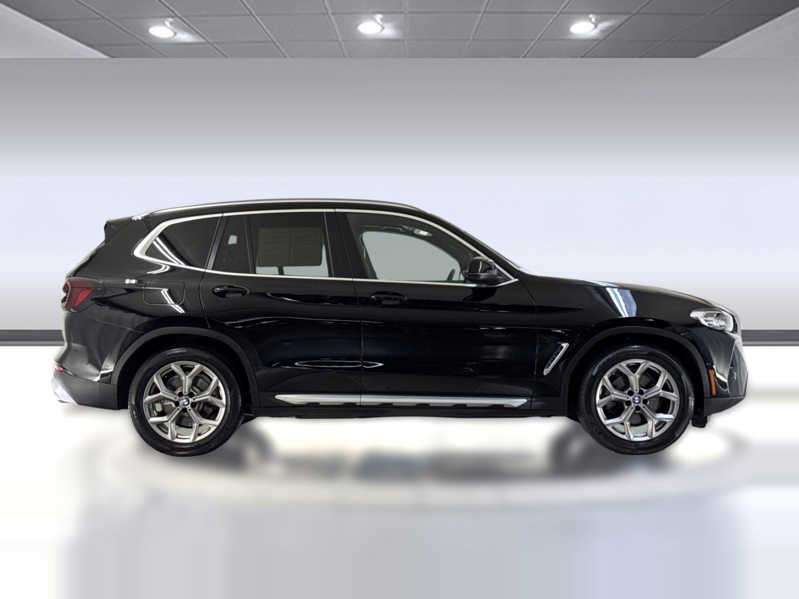 Used 2024 BMW X3 sDrive30i w/ Convenience Package w/ZPA RWD image 8