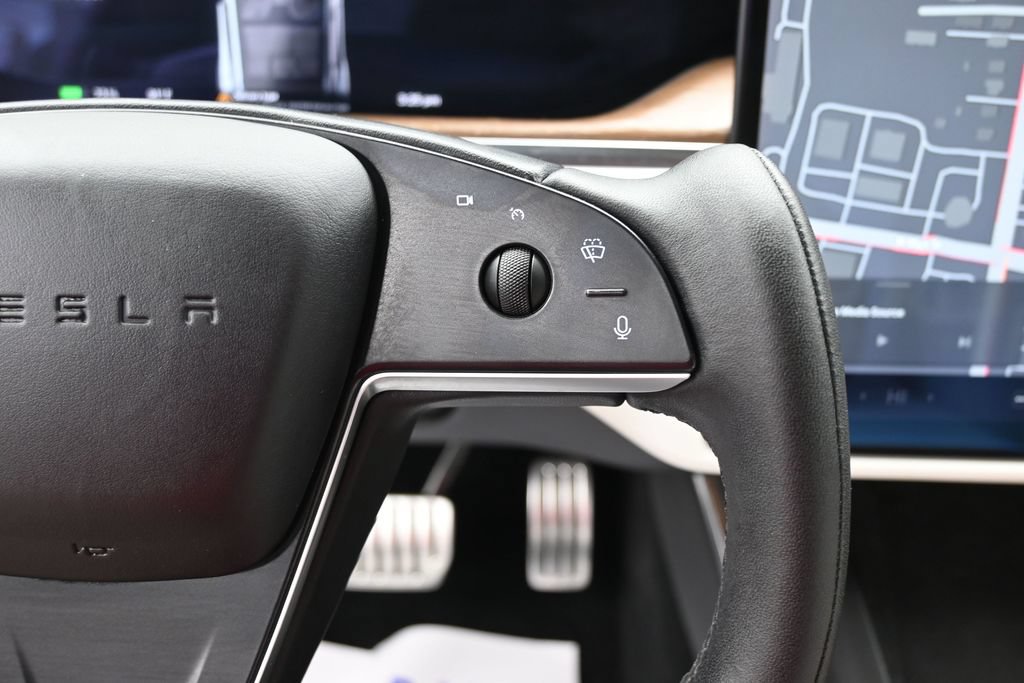 Used 2022 Tesla Model S AWD/4WD image 19
