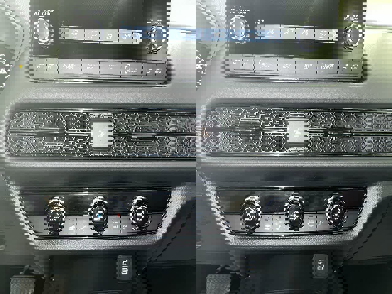 Used 2025 Honda HR-V LX image 20