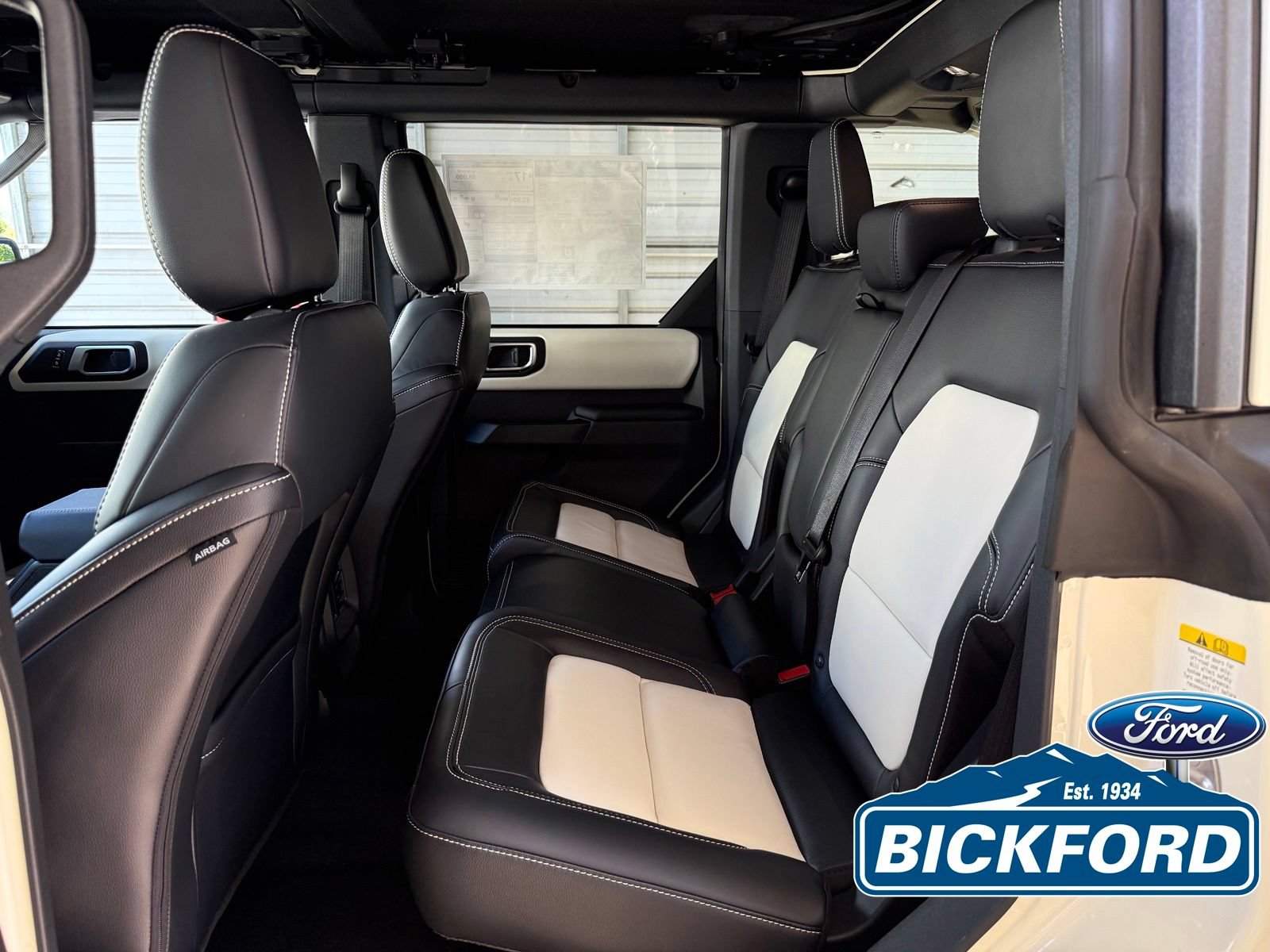 New 2026 Ford Bronco Outer Banks w/ Sasquatch Package AWD/4WD image 21