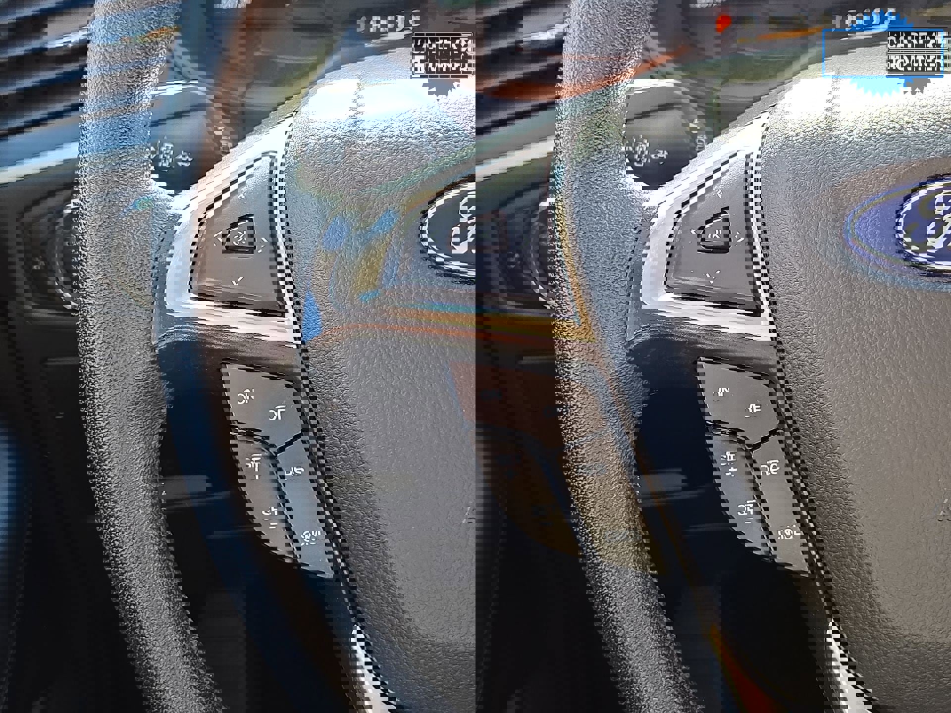 Used 2024 Ford Edge SEL image 21