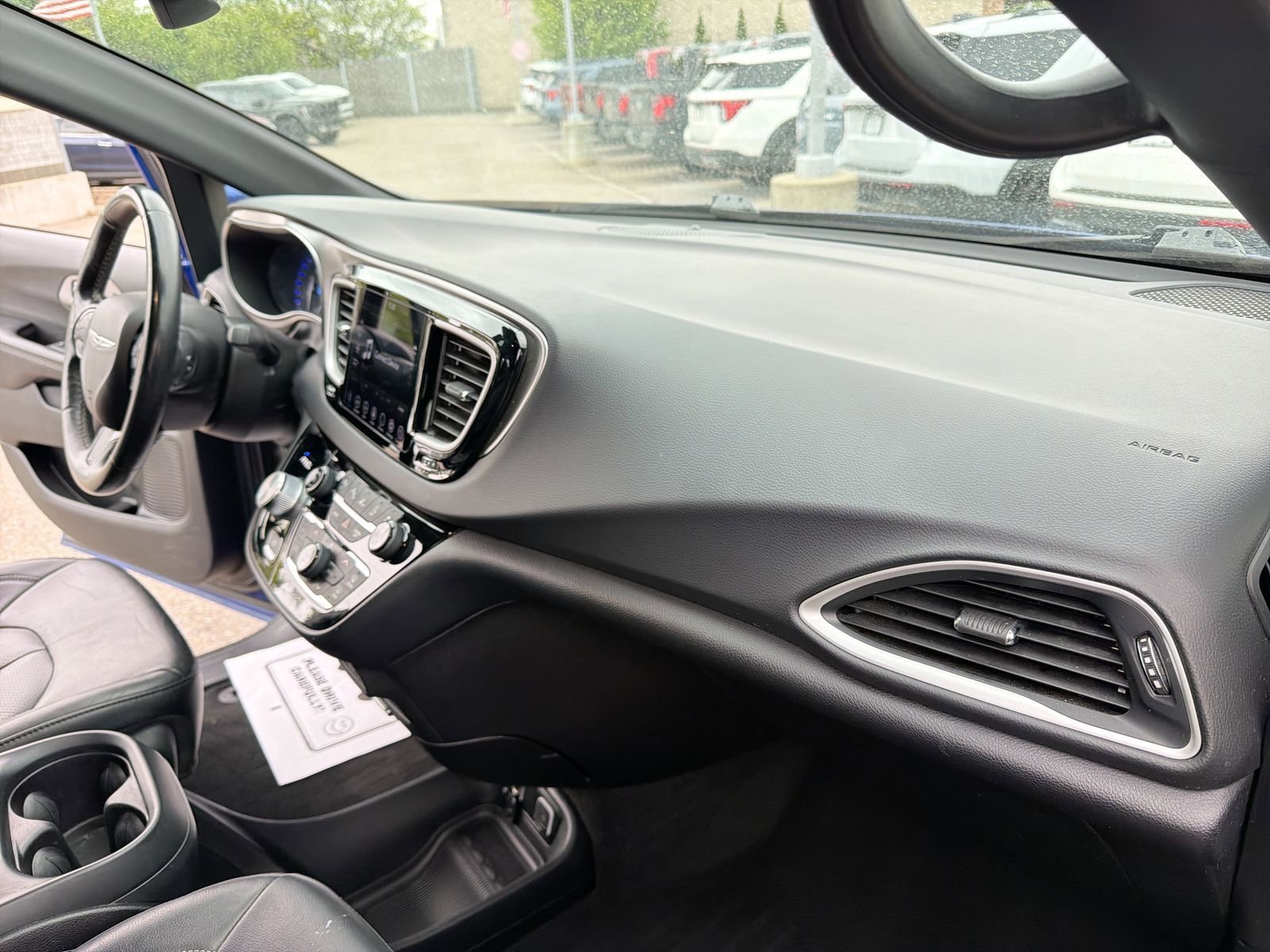Used 2020 Chrysler Pacifica Touring-L AWD/4WD image 20