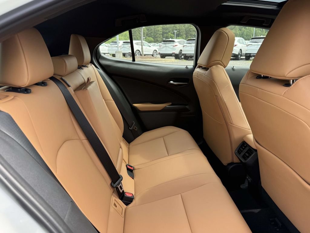 Used 2025 Lexus UX 300h AWD w/ Accessory Package (Z1) image 17