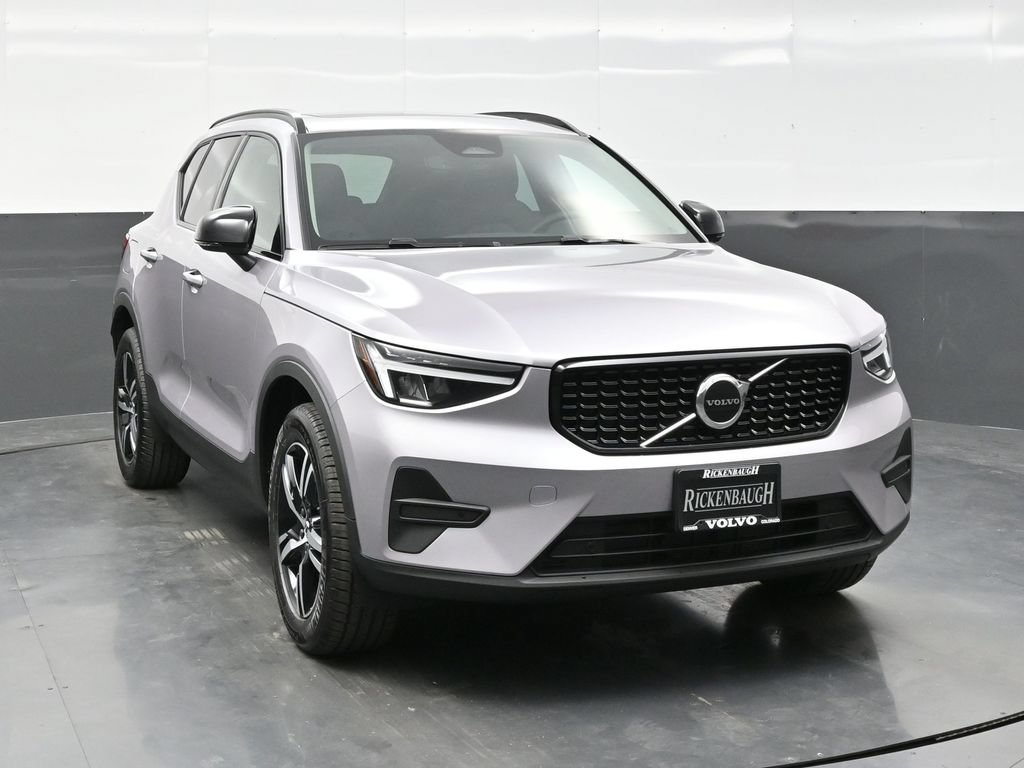 New 2026 Volvo XC40 B5 Core w/ Protection Package Premier