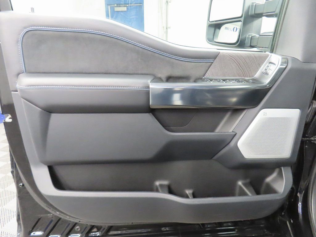 Used 2025 Ford F450 Platinum image 76