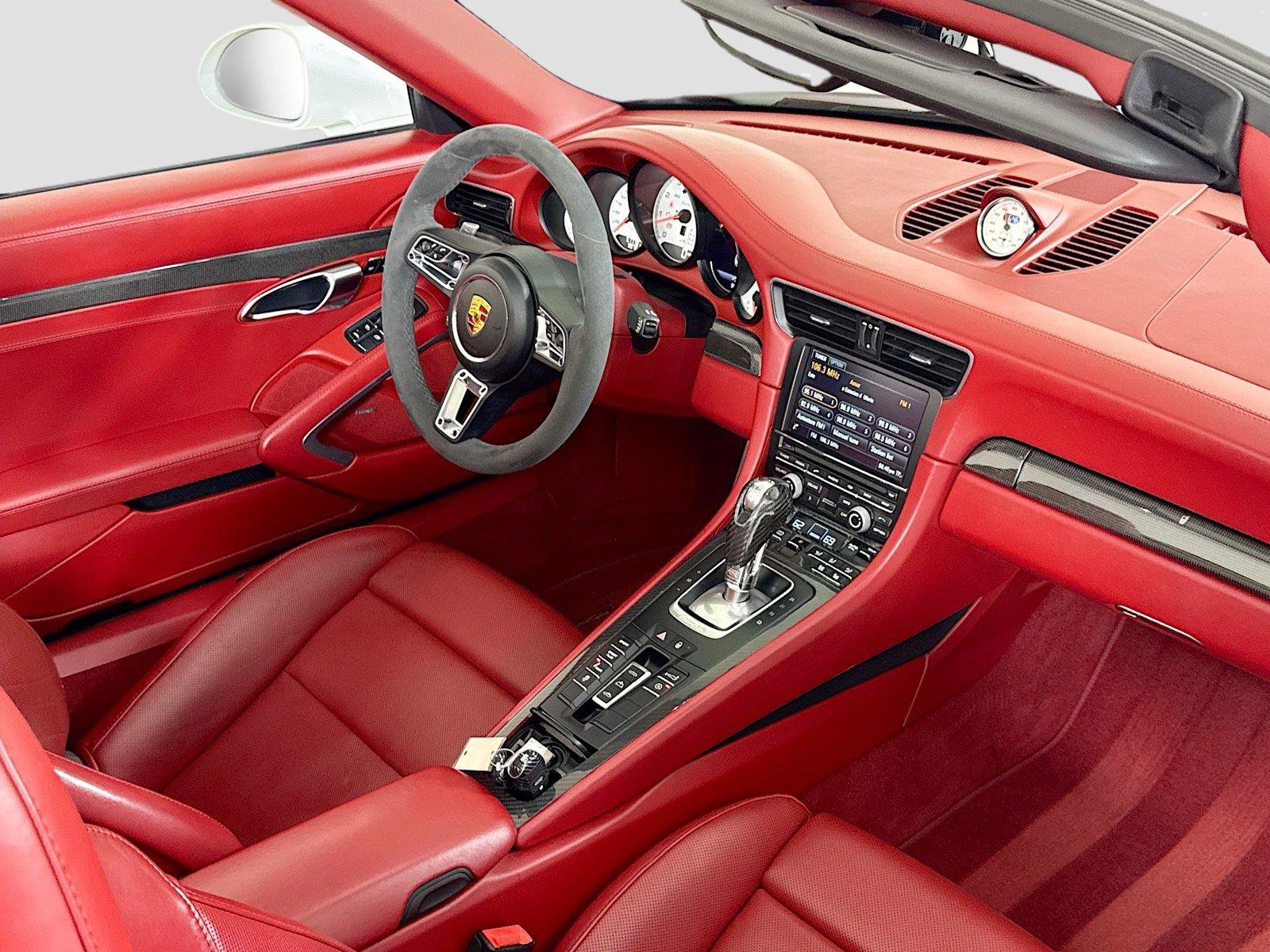 Used 2015 Porsche 911 Turbo S AWD/4WD image 30
