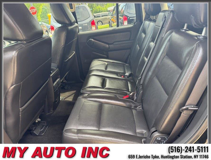 Used 2010 Ford Explorer Limited image 28
