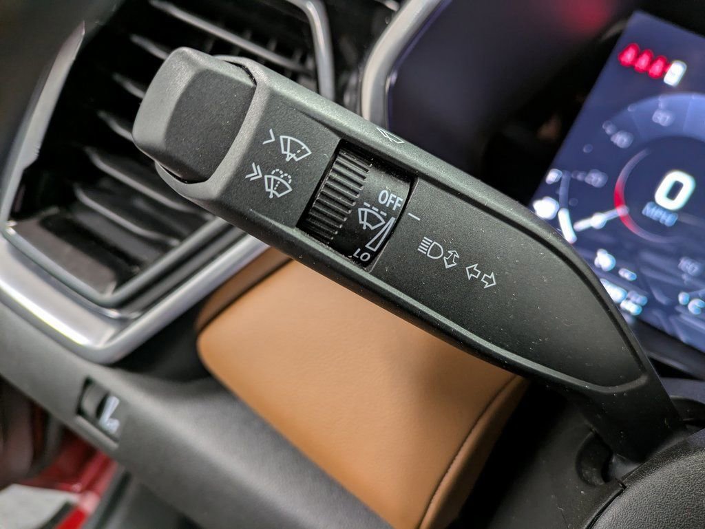 Used 2024 GMC Canyon AT4 image 20