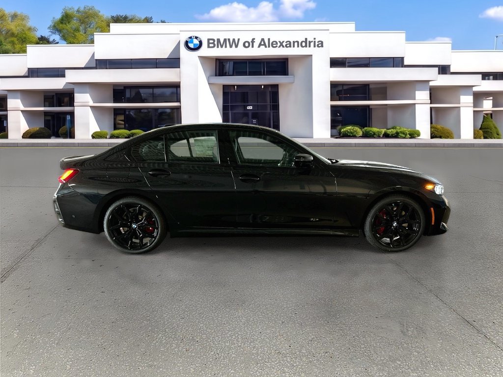 New 2026 BMW 330i xDrive Sedan w/ M Sport Package AWD/4WD image 4
