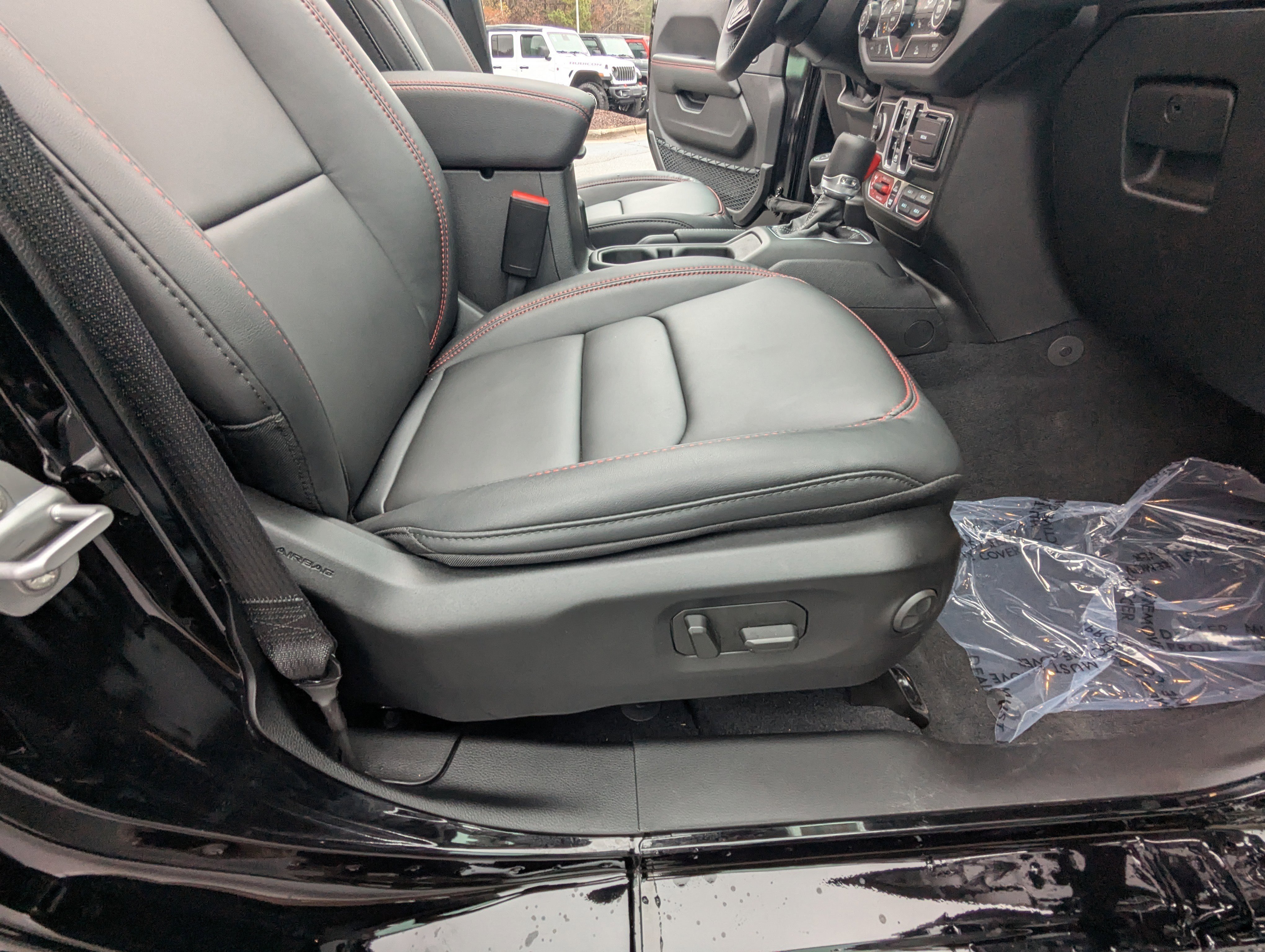 Used 2026 Jeep Wrangler Rubicon image 14