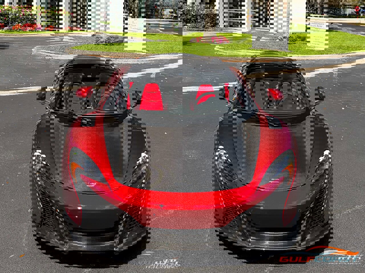 Used 2015 McLaren 650S Spider image 6