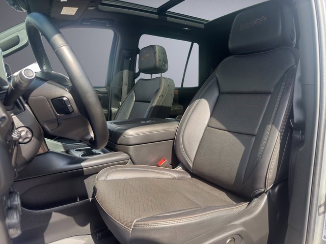 Certified 2024 Chevrolet Tahoe High Country w/ Premium Package image 13