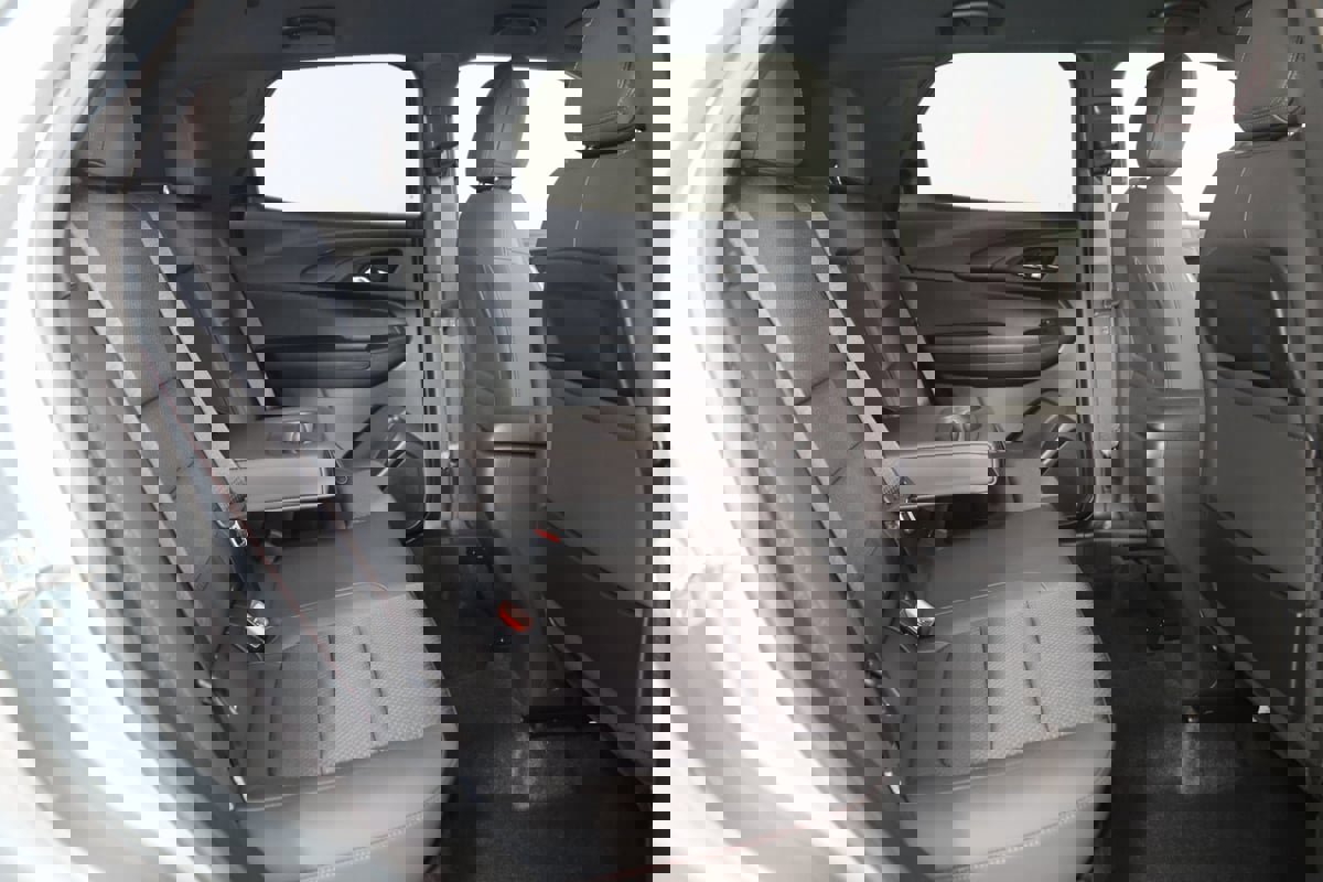 Used 2023 Chevrolet TrailBlazer RS image 12