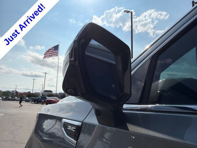 Used 2022 GMC Yukon XL Denali AWD/4WD image 19