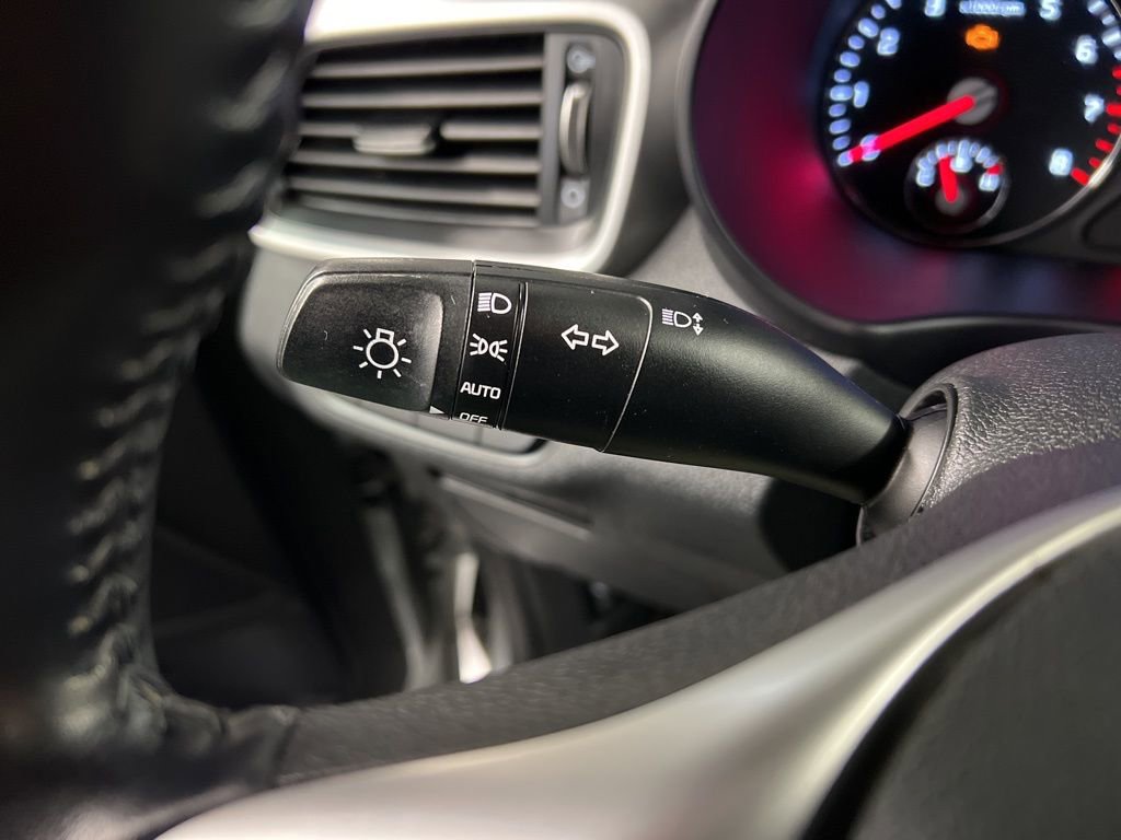 Used 2020 Kia Sorento S image 20