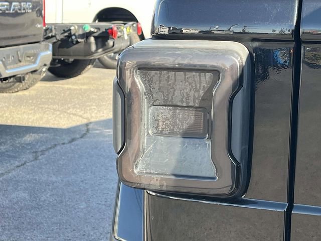 Used 2021 Jeep Wrangler Unlimited Sahara image 10