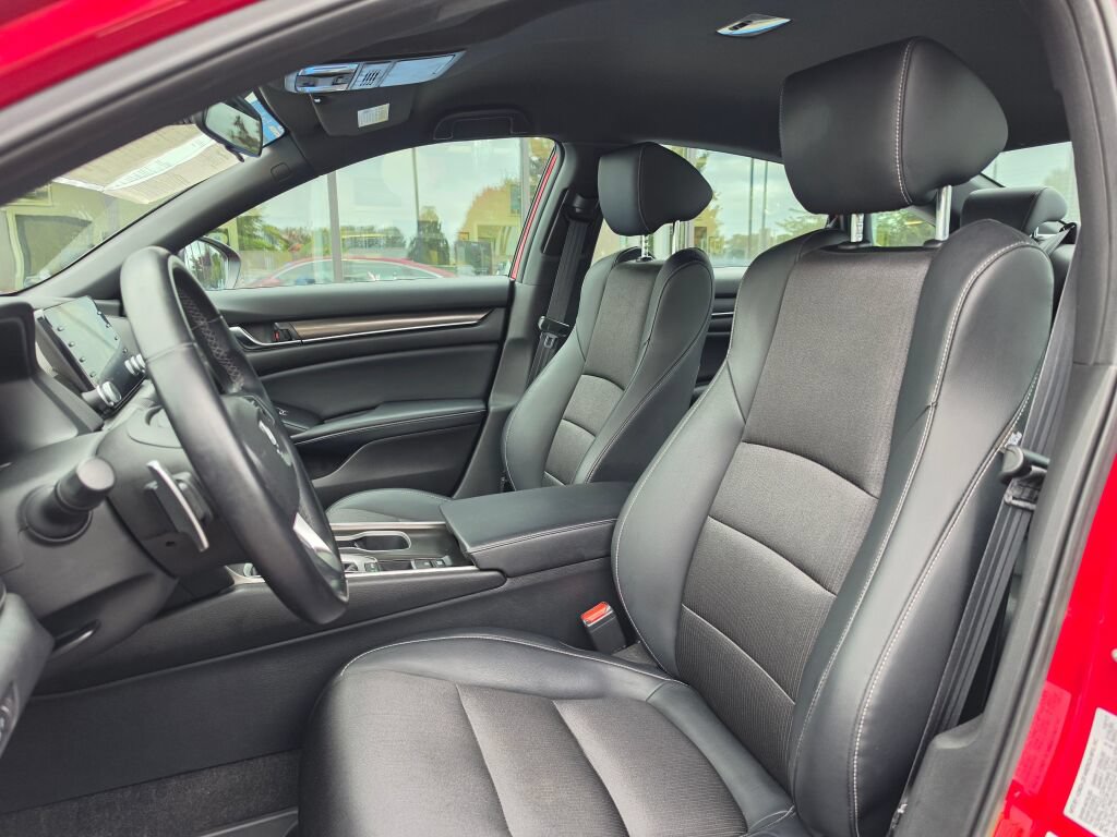 Certified 2018 Honda Accord Sport image 21
