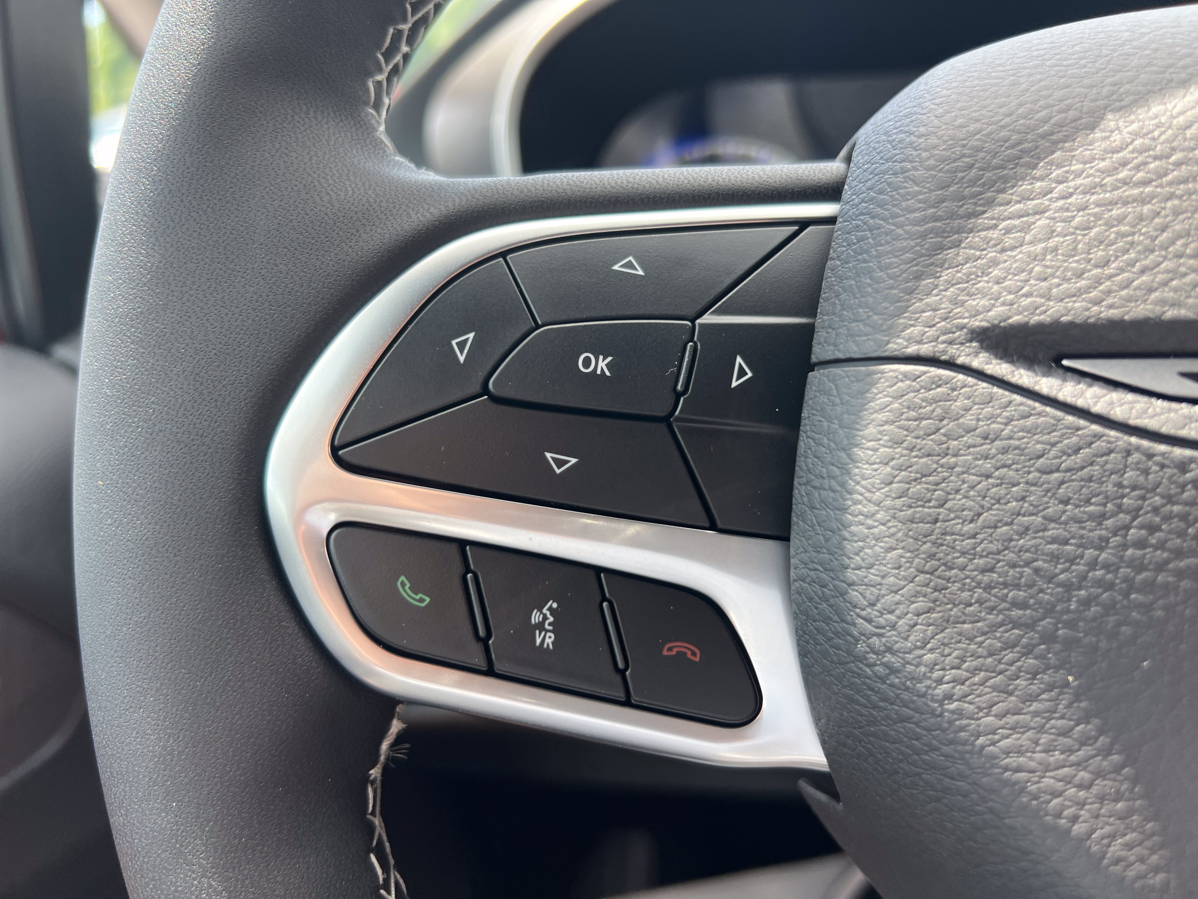 New 2027 Chrysler Pacifica Select FWD image 23
