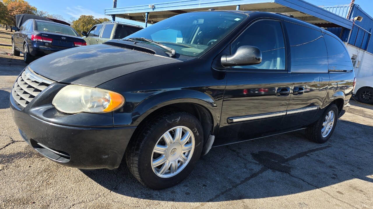 Used 2007 Chrysler Town & Country Touring