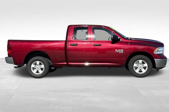 Used 2024 RAM 1500 Classic SLT image 3