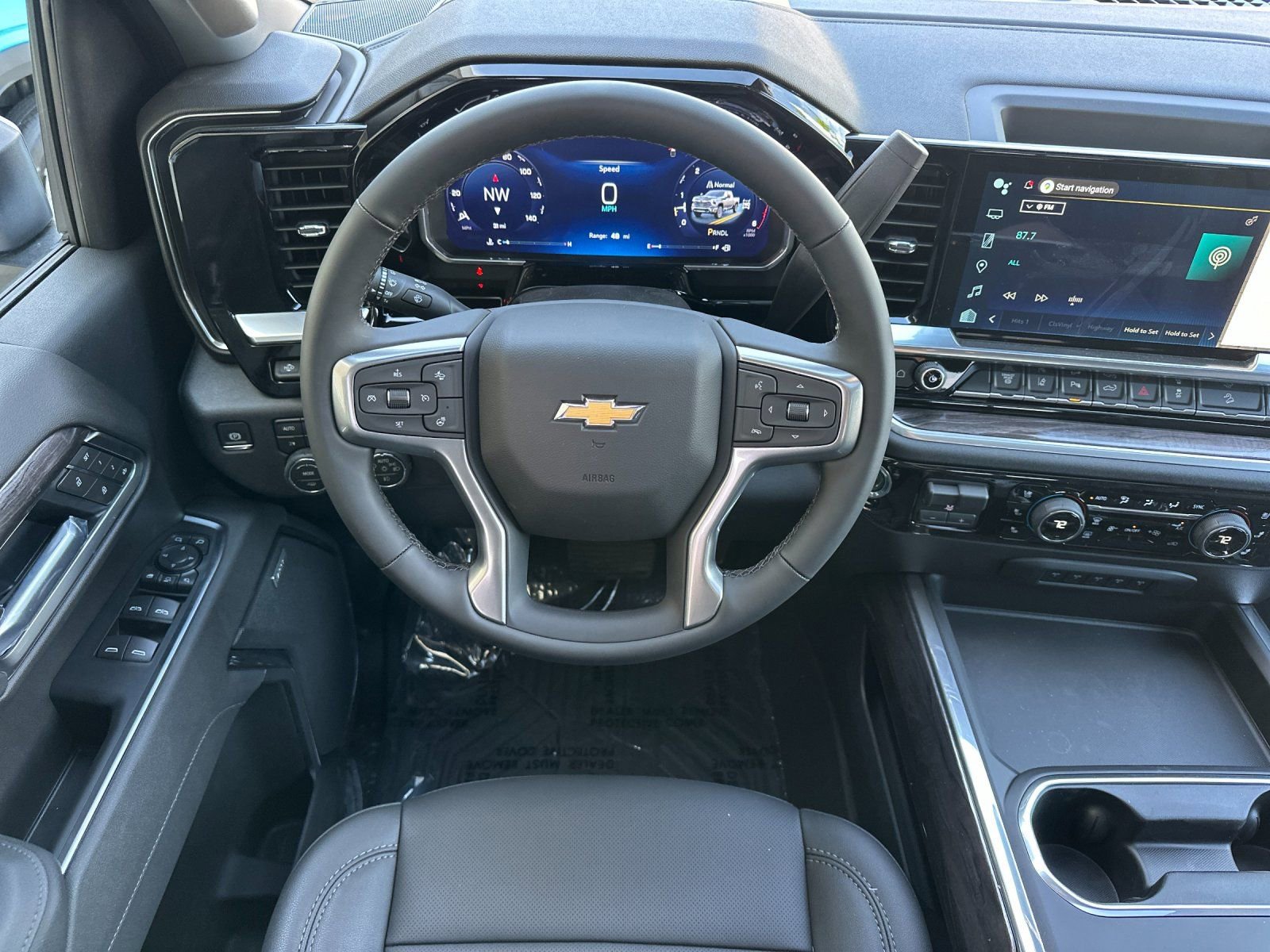 New 2026 Chevrolet Silverado 2500 LTZ w/ LTZ Premium Package AWD/4WD image 15