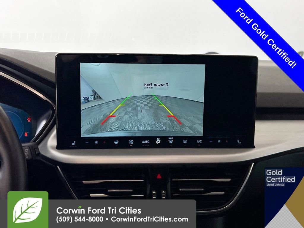 Certified 2025 Ford Escape Platinum image 21