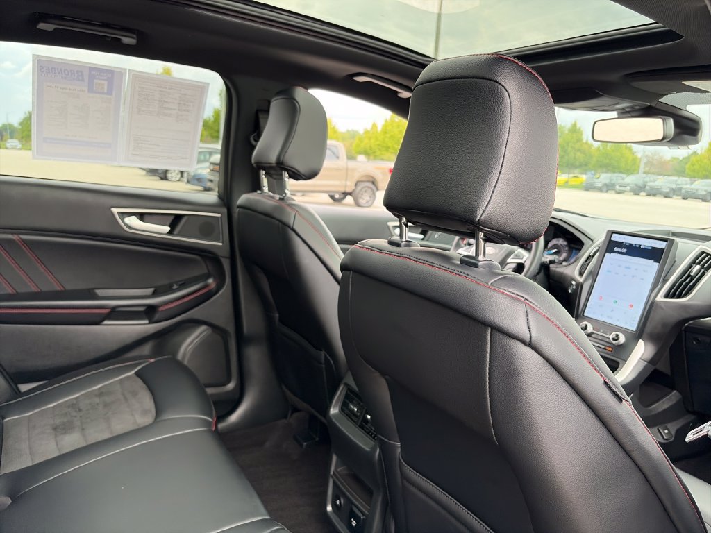 Used 2024 Ford Edge ST-Line AWD/4WD image 31