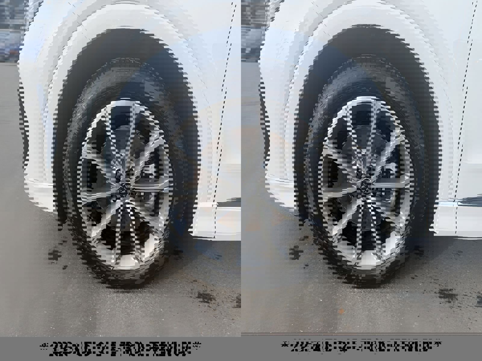 New 2026 Audi Q4 e-tron Premium image 12