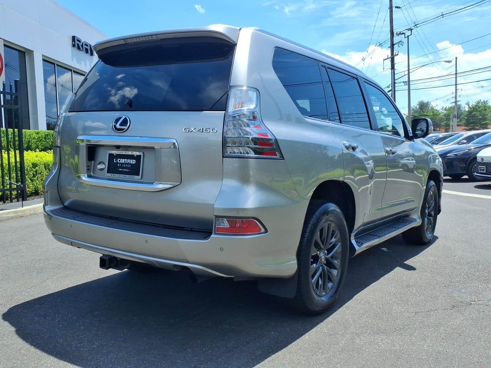 Certified 2022 Lexus GX 460 Premium w/ Premium Plus Package AWD/4WD image 25