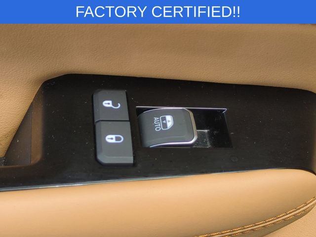 Certified 2025 Jeep Grand Wagoneer Series III w/ Rear Seat Video Group 1 AWD/4WD image 31