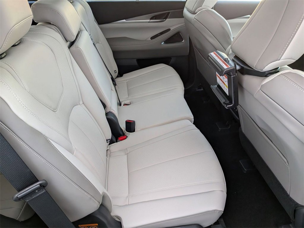 New 2026 INFINITI QX60 Luxe w/ Family Package image 31