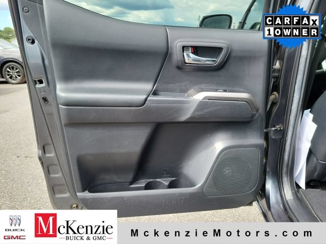 Used 2022 Toyota Tacoma Limited RWD image 23