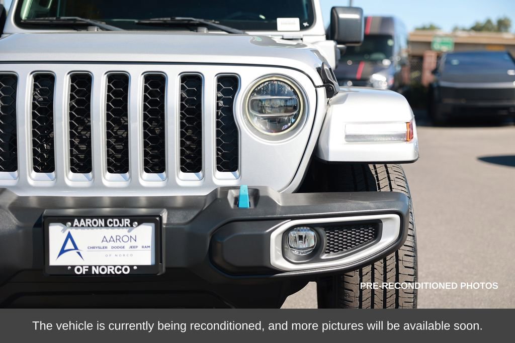 Used 2022 Jeep Wrangler Unlimited Sahara image 5