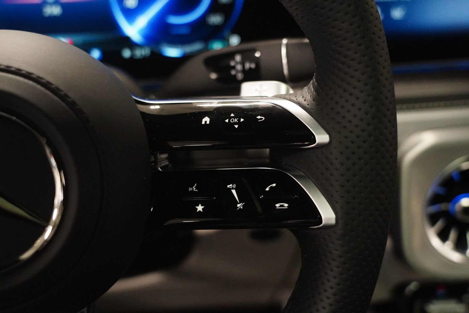 Used 2025 Mercedes-Benz G 580 w/ EQ Technology image 18