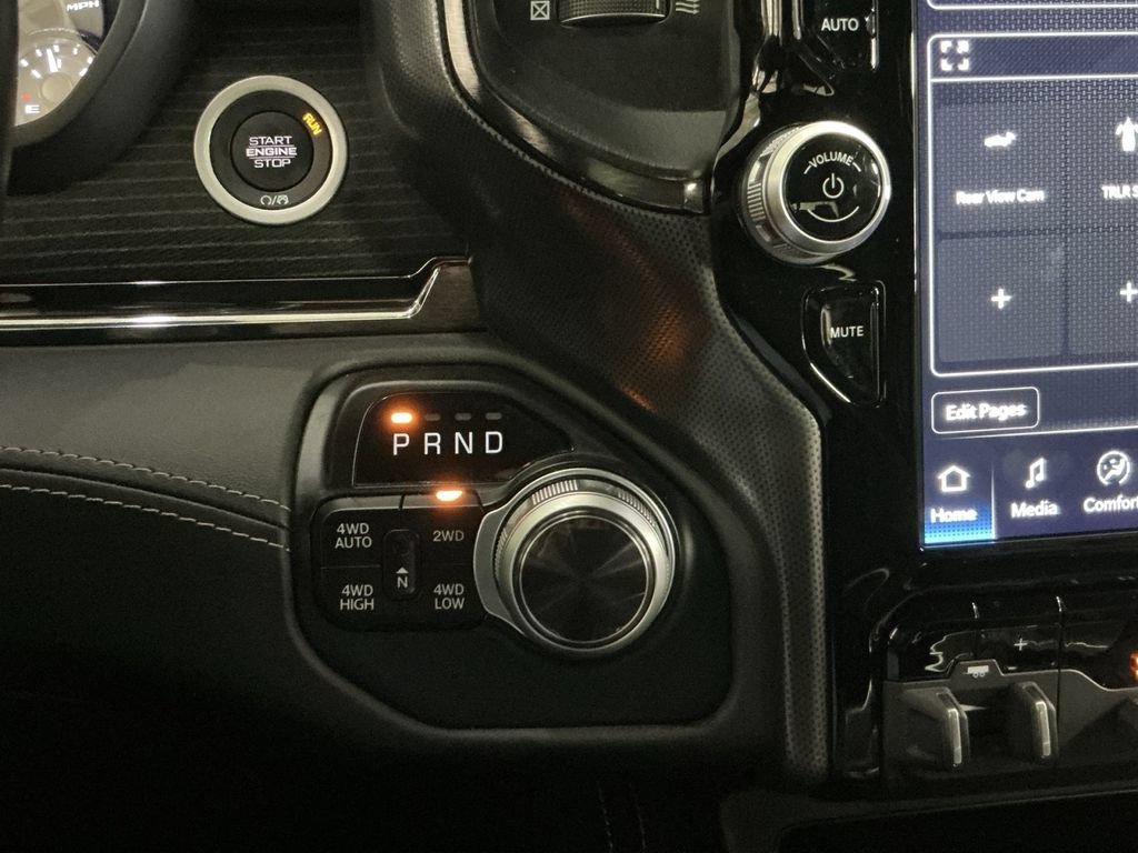 Used 2022 RAM 1500 Limited AWD/4WD image 23