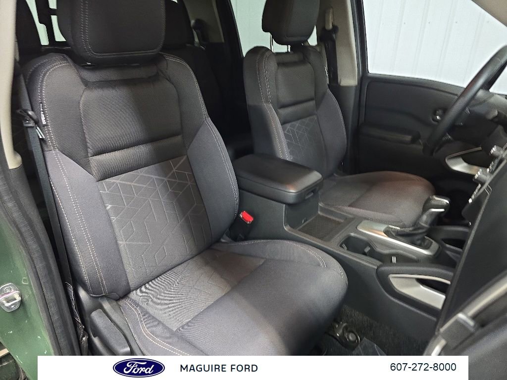Used 2025 Nissan Frontier SV w/ SV Convenience Package AWD/4WD image 17