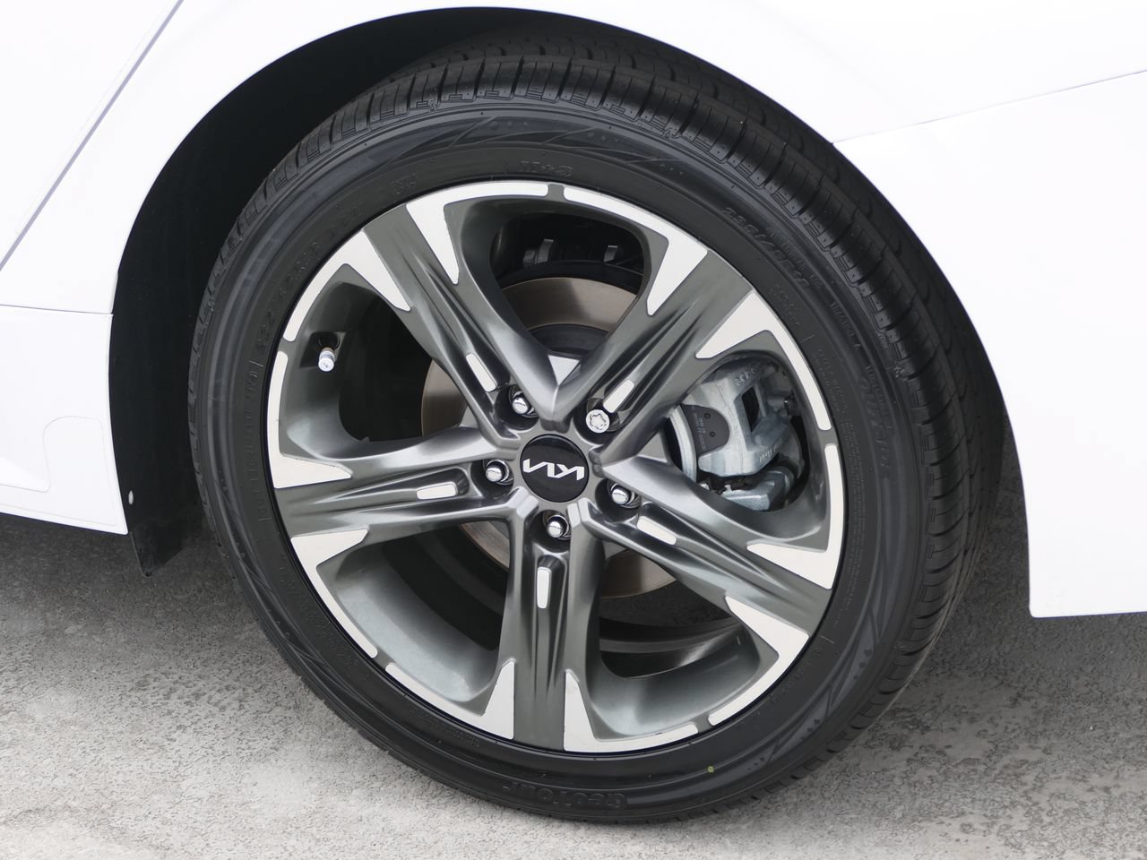 Certified 2024 Kia K5 EX FWD image 9