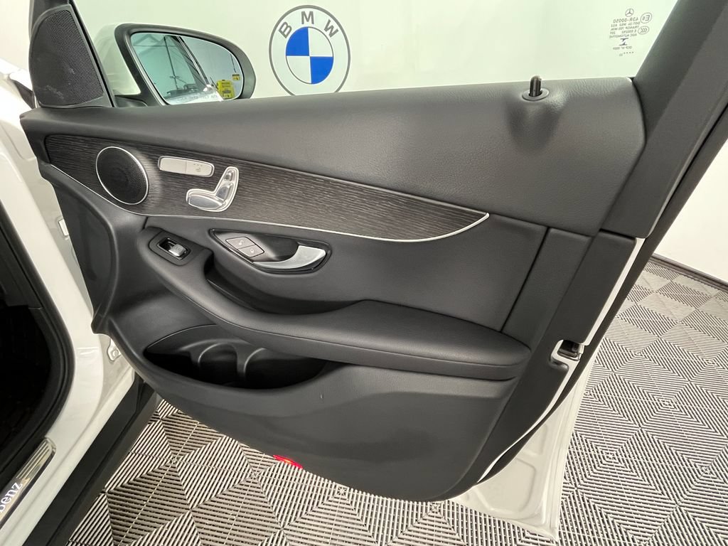 Used 2022 Mercedes-Benz GLC 300 4MATIC image 22